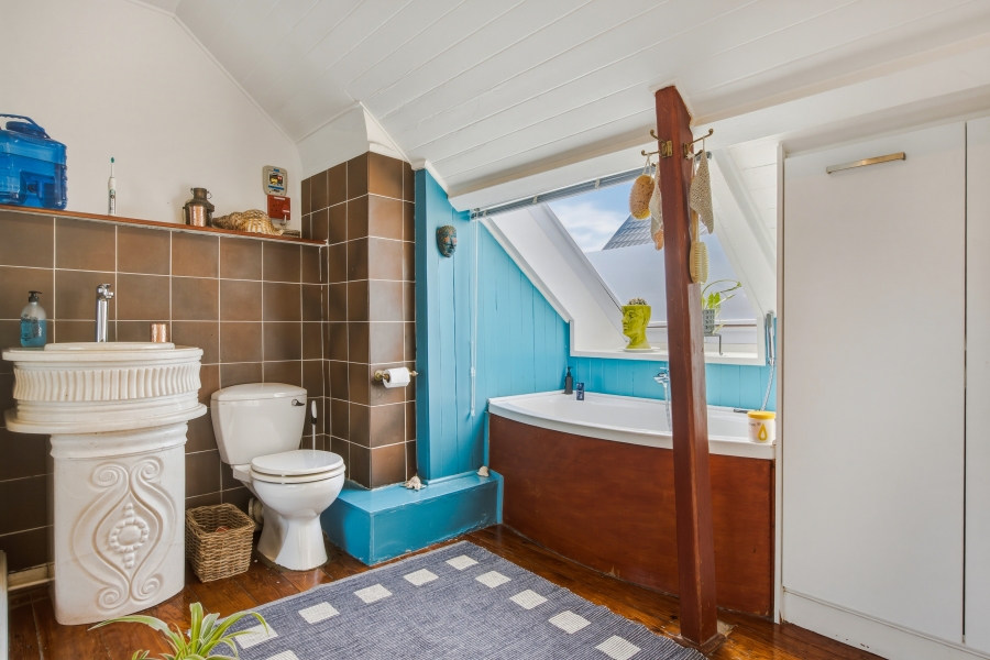 3 Bedroom Property for Sale in Green Point Western Cape